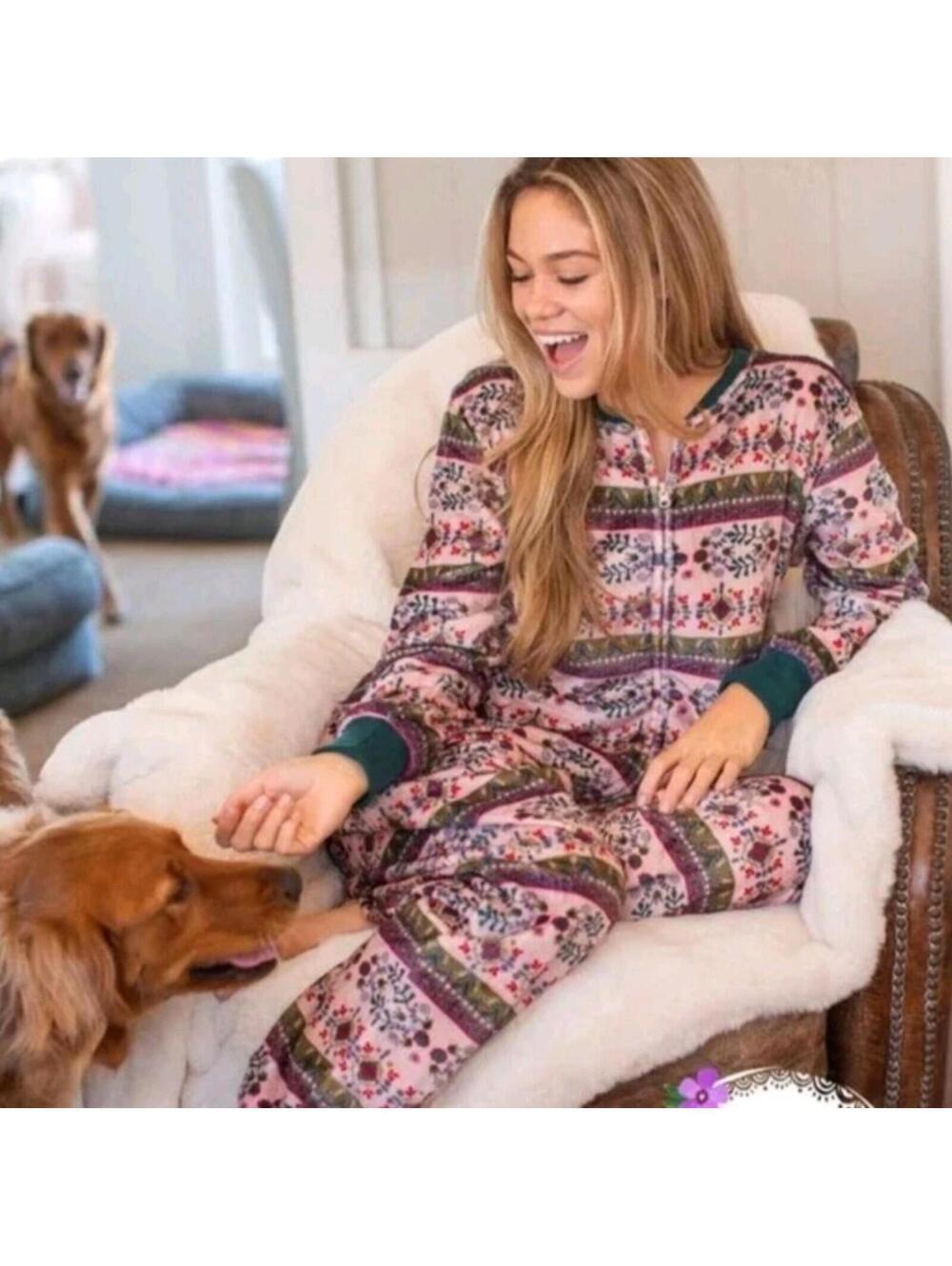 Natural Life One Piece Fleece Blanket Jumpsuit Pajamas Fair Isle Floral Medium